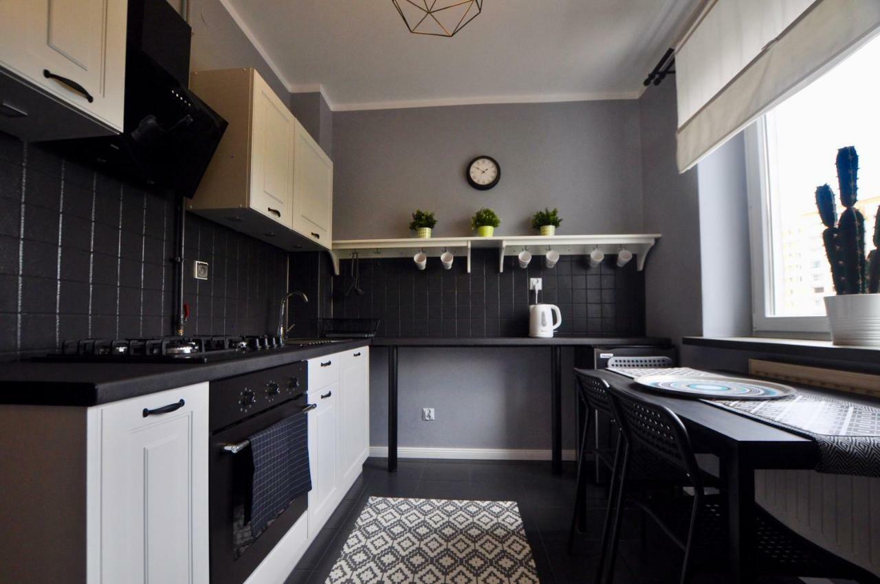 Abrahama Apartment ワルシャワ エクステリア 写真